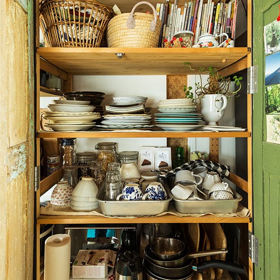 IKEAの棚をDIYして食器棚に – オルネドフォイユ谷さん - 北欧、暮らし