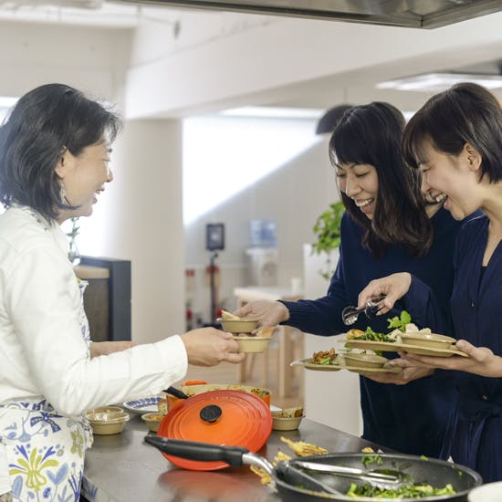 おいしい煮込み料理ができる、ルクルーゼのヒミツ - 北欧、暮らしの道具店