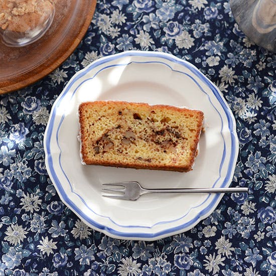 見た目と裏腹の軽さ「ジアンのプレート」 - 北欧、暮らしの道具店