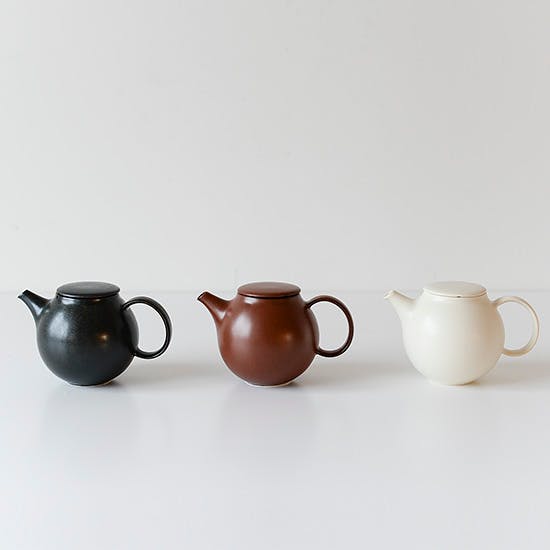 新商品】手仕事の温もりをほどよく残した、まぁるいフォルムの