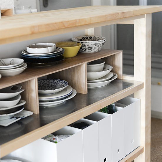 コの字ラックで見直す、食器棚の収納。 - 北欧、暮らしの道具店