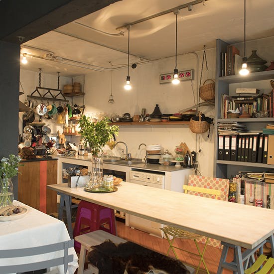 キッチンが主役！ワンルームを生かした、口尾麻美さんのインテリア 北欧、暮らしの道具店