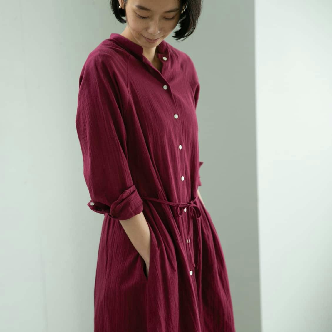 北欧、暮らしの道具店「大人に似合うシルエット」羽織りにもなるシャツワンピース 新商品】着回し力抜群！羽織りにもなる秋色ワンピースを、当店