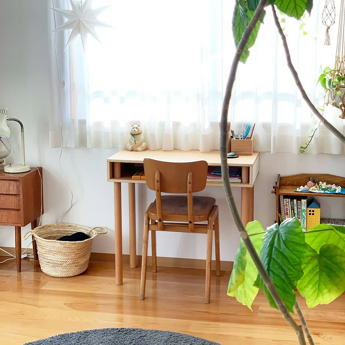 子供の机 シンプルおしゃれな学習デスク見つけました 北欧 暮らしの道具店 子供の机 シンプルおしゃれな学習デスク見つけました 北欧 暮らしの道具店