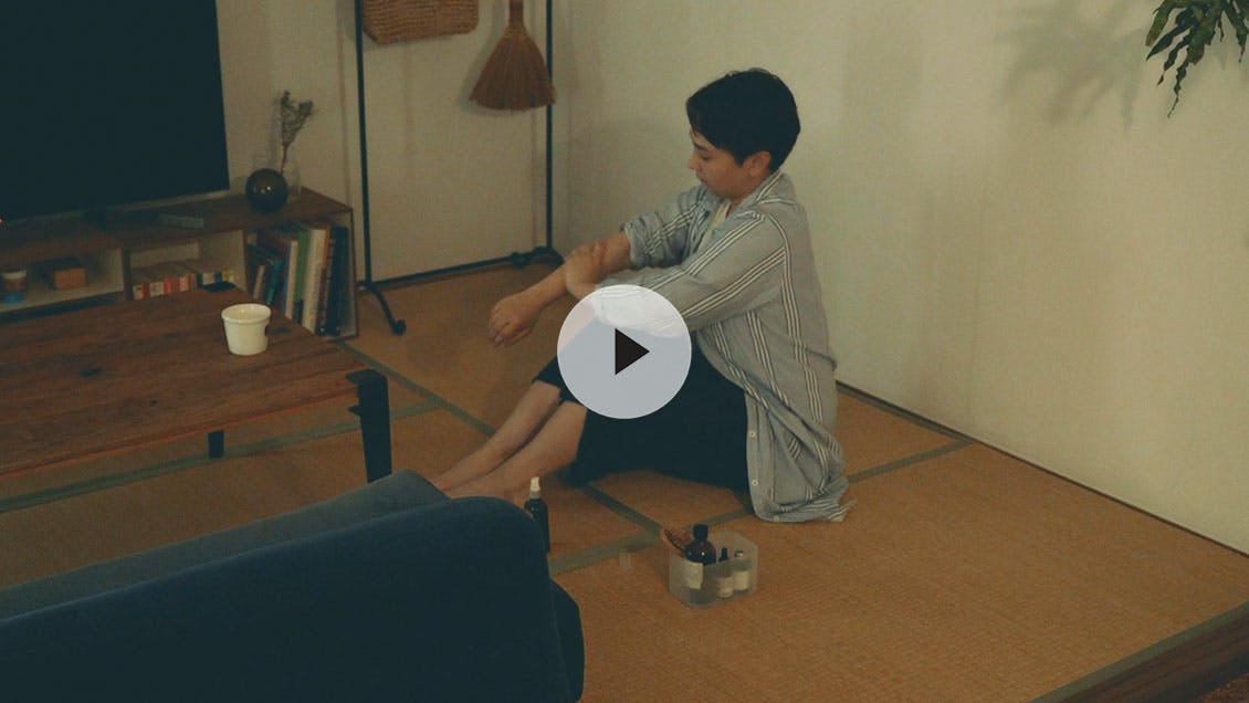 わたしの好きな時間 vol.7｜香りとマッサージで、おうちセルフケア。深夜の癒しルーティン