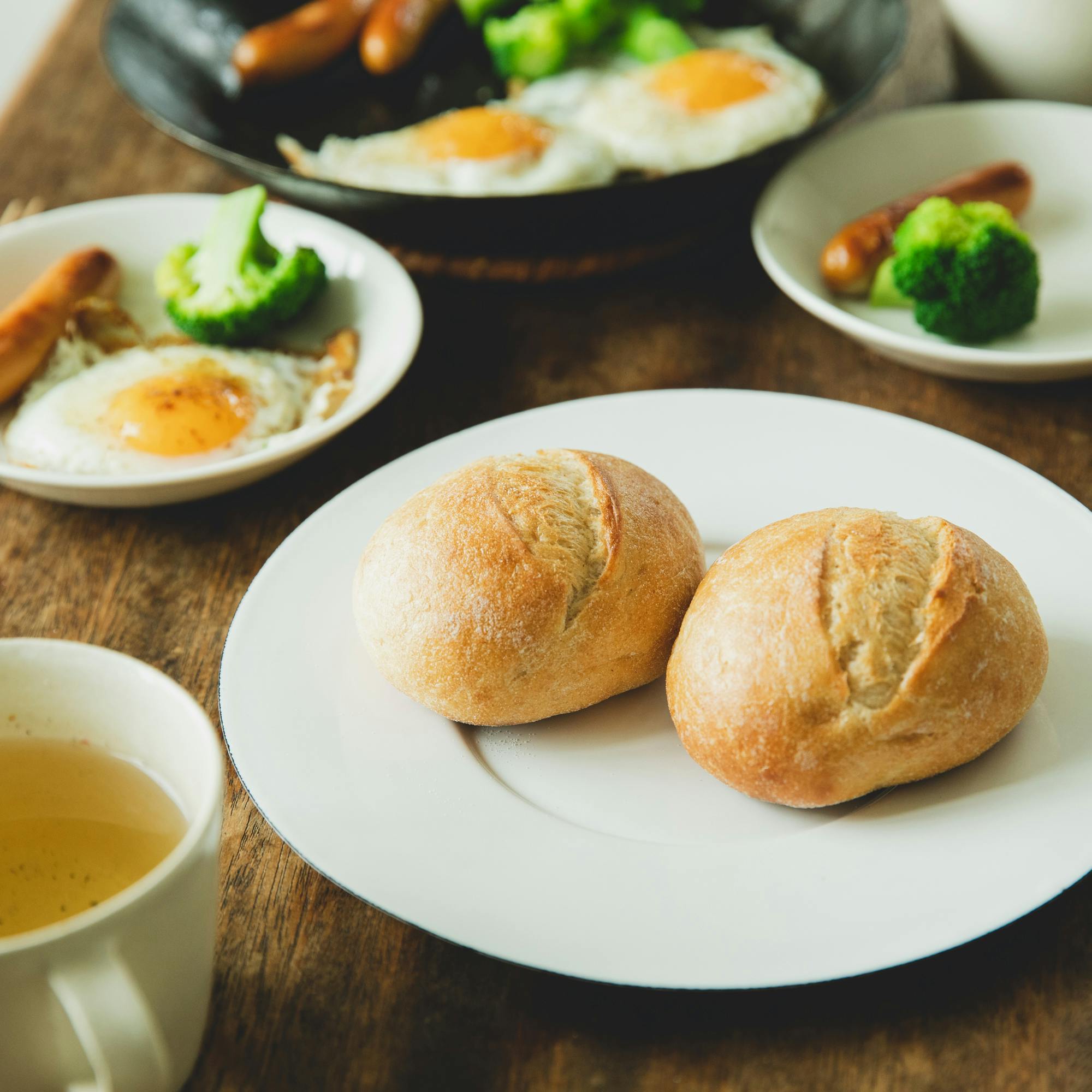 パン子(即購入ok) オギノパン 本社工場直売店】 できたてパンが買える、あげぱんで有名な