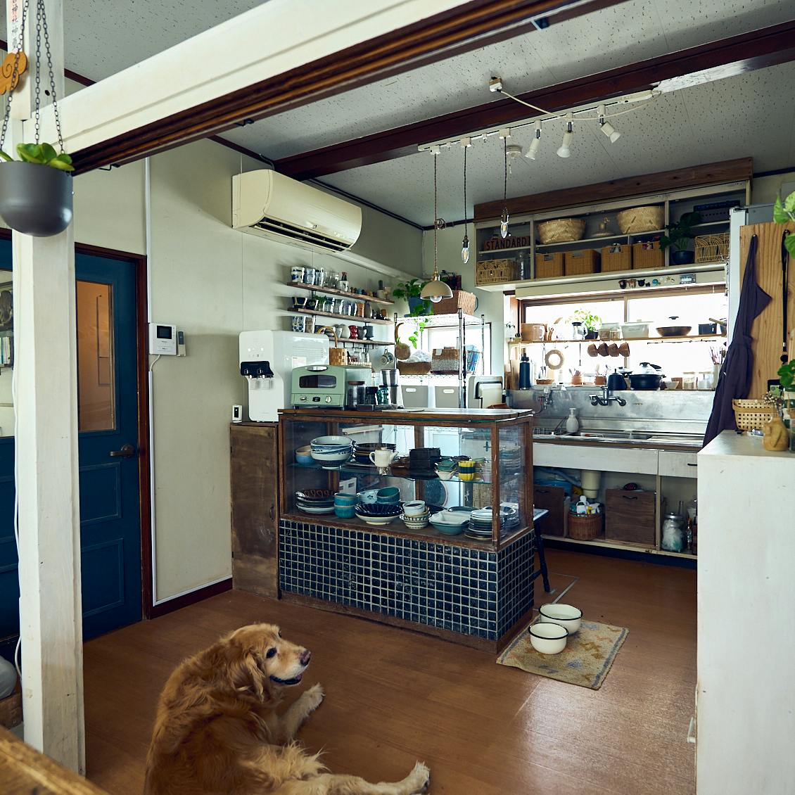 L1000275.jpg?auto=format,