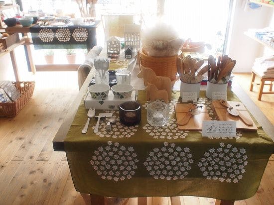 国立店便り マリメッコのバンダナ 入荷しました 北欧 暮らしの道具店