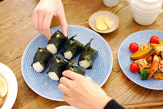 一斉再販 あの かもめ食堂 でおなじみ Avec アベック シリーズの器が帰ってきました 北欧 暮らしの道具店 一斉再販 あの かもめ食堂 でおなじみ Avec アベック シリーズの器が帰ってきました 北欧 暮らしの道具店