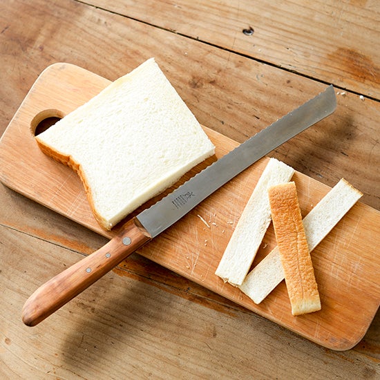 toast_5_breadknife