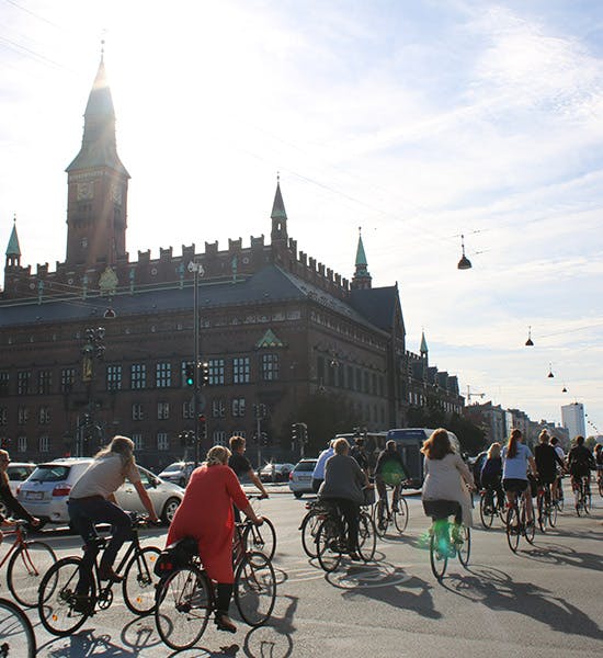 北欧さんぽ】デンマーク2：大人もたのしむ遊園地から、自転車だらけの