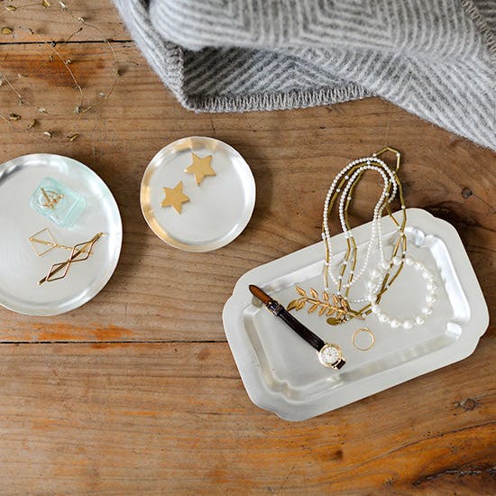 【美品】ロイヤルドルトン★ヨークタウン★オーバルパーティトレイ 美品】ロイヤルドルトン☆ヨークタウン☆オーバルパーティトレイ