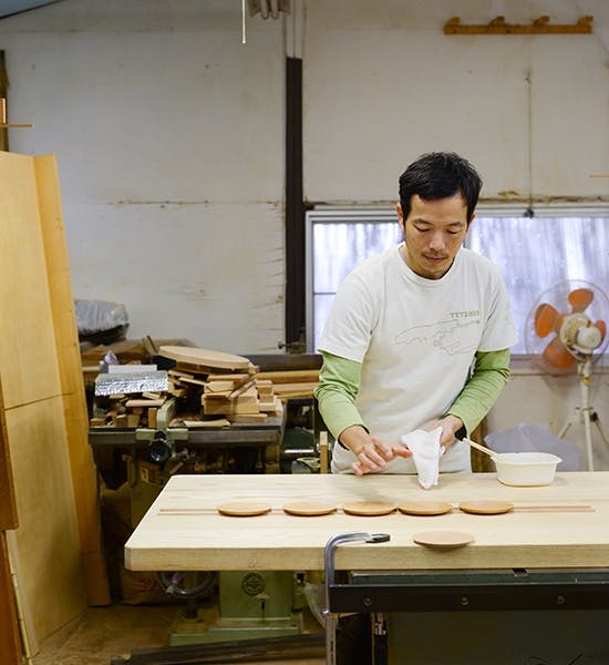 サクサク感をキープ！トースト好きにおすすめの職人さんの木のパン皿