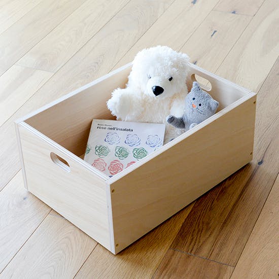 色違いで重ねてスッキリ。スタッキングできる、北欧カラーの収納