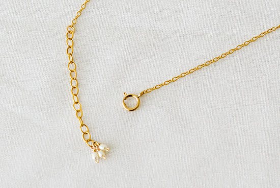 ★お値下げ中★Natully ナチュリー 三編みネックレス 北欧暮らしの道具店 値下げ】北欧暮らしの道具店 Natully ナチュリー 三編みネックレス