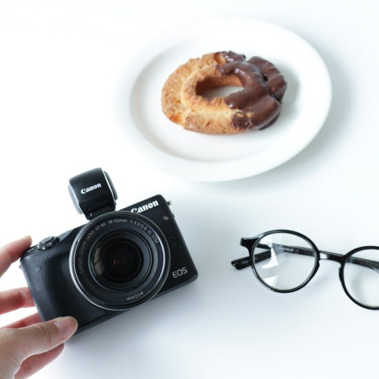 お菓子やカフェをおしゃれに撮る！ミラーレスカメラEOSM3で実践 - 北欧