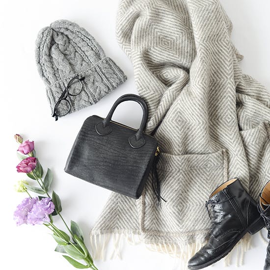 数量限定】2WAY仕様のミニレザーボストンが新登場！小さくても大