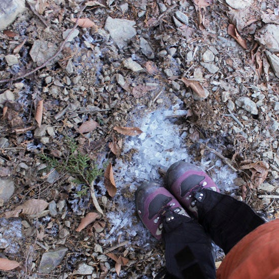 東京の奥多摩へ 寒い季節の山登り そこで見つけたのは 冬の楽しみ方でした 北欧 暮らしの道具店