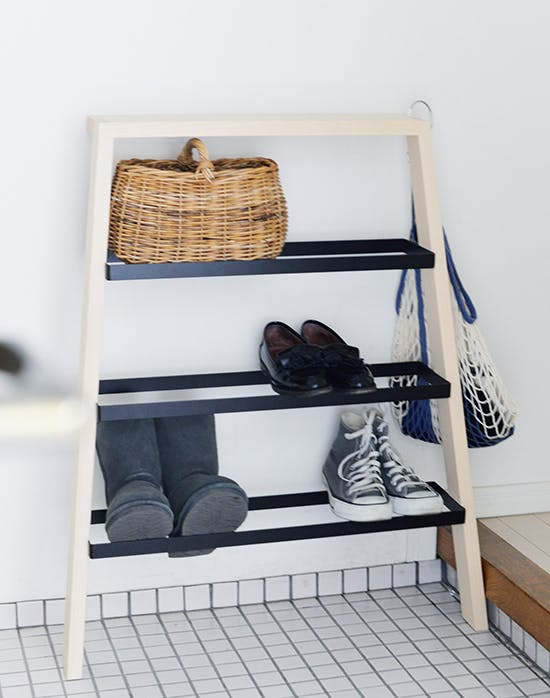 店長佐藤の愛用品】シューズラックに出会って、下駄箱が拡張されました