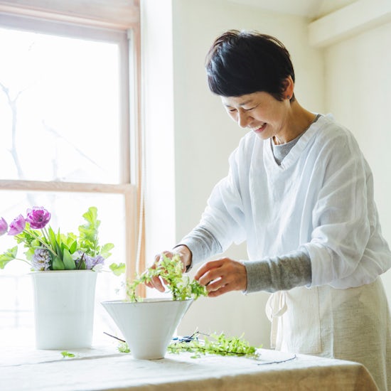 春の花を楽しもう 水上げの方法や 栄養剤の使い方 北欧 暮らしの道具店 春の花を楽しもう 水上げの方法や 栄養剤の使い方 北欧 暮らしの道具店