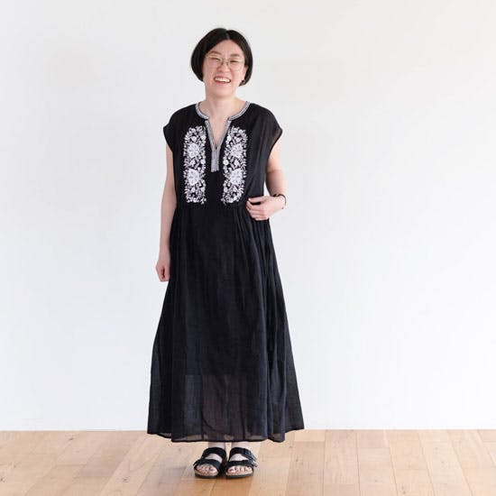 再お値下げ✨新品未使用❗️ヌキテバ　ワンピース Sサイズ 着用レビュー】身長160cmと148cmの2人が、ヌキテパのワンピースを着て