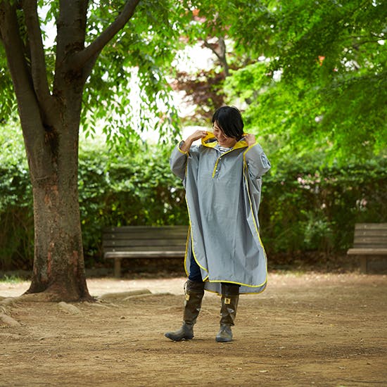 新商品】雨の日が待ち遠しくなる♪おしゃれなレインポンチョと傘