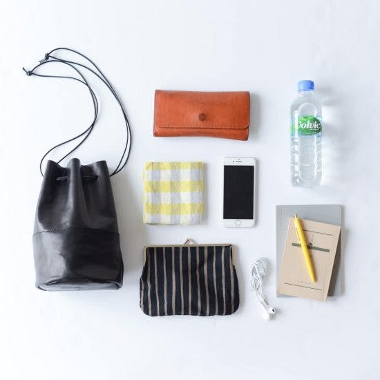 新商品】ころんとした可愛さとたっぷり収納が叶う、2WAYレザー