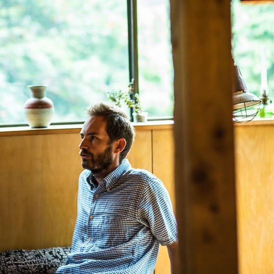 デンマーク出身のイェンス・イェンセンさんに聞きました。心地よい暮らしのためにできることとは？ 北欧、暮らしの道具店