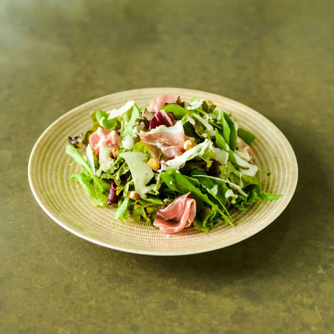 おもてなしやパーティーでも使えるおすすめのサラダの盛り付け 北欧 暮らしの道具店 おもてなしやパーティーでも使えるおすすめのサラダの盛り付け 北欧 暮らしの道具店