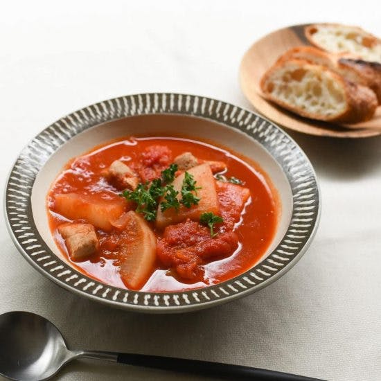 余ったお餅をアレンジ 大根のトマト煮込みが グラタンに大変身 北欧 暮らしの道具店