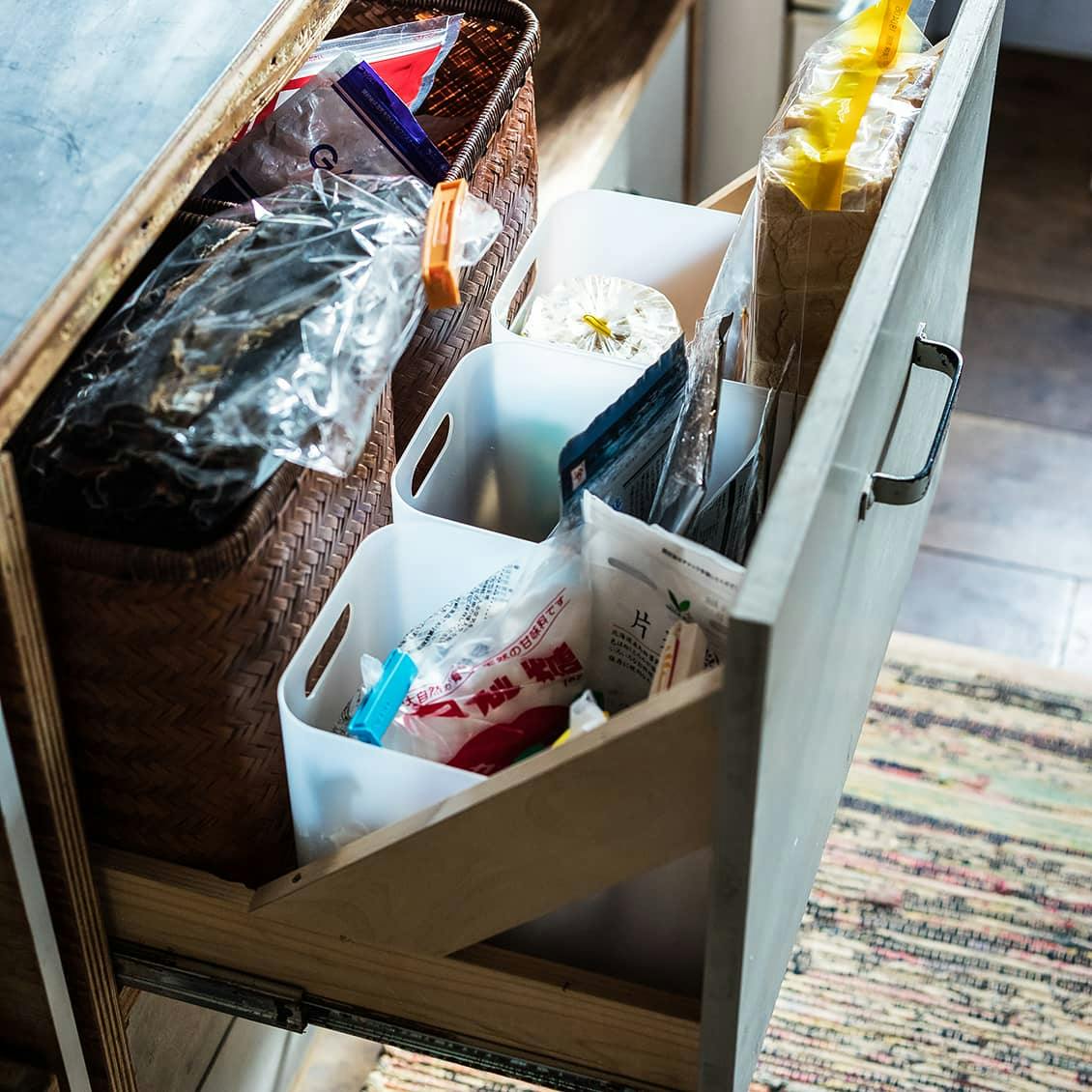 暮らし上手の収納術 前編：面倒くさがりだから見つけられたキッチン