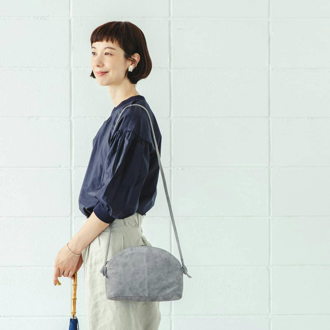 新商品】夏旅のお供に♪ 雨の日も使える、当店オリジナルのレザー
