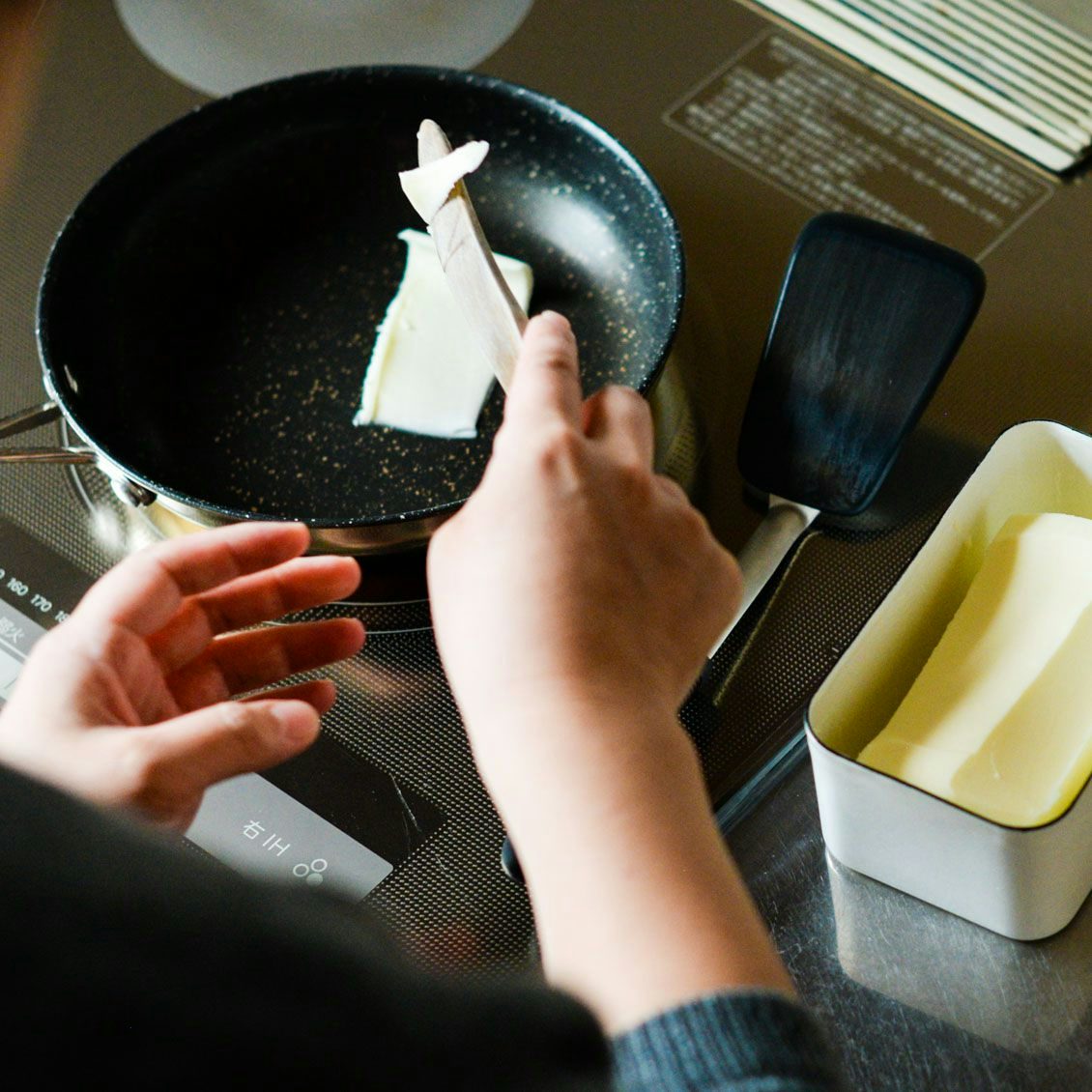 バタートーストをフライパンで作る バター染み込むとびきりレシピ 北欧 暮らしの道具店