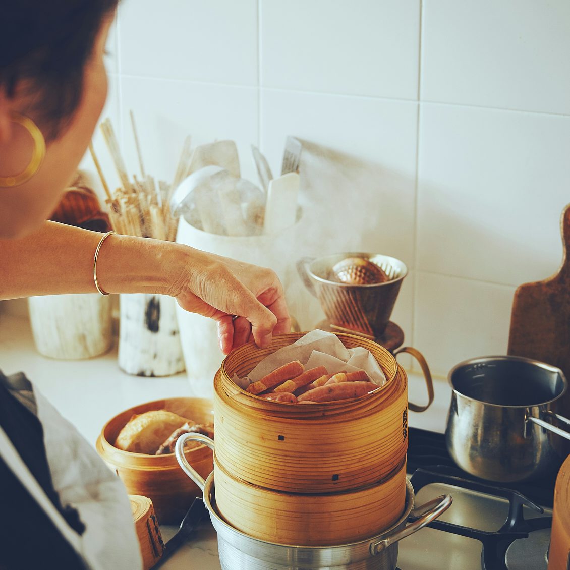 せいろのある食卓 前編 パンもおかずも同時蒸し 5分で幸せ ホカホカ朝ごはん 北欧 暮らしの道具店 せいろのある食卓 前編 パンもおかずも同時蒸し 5分で幸せ ホカホカ朝ごはん 北欧 暮らしの道具店