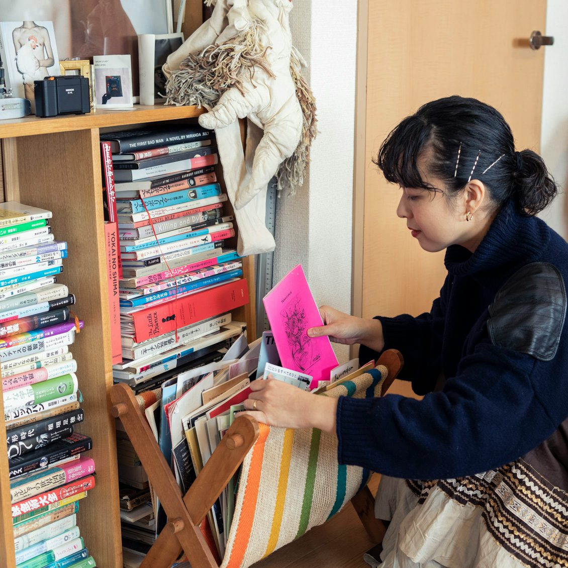 本棚は見せる収納にぴったり 収納術や整理のコツを聞きました 北欧 暮らしの道具店 本棚は見せる収納にぴったり 収納術や整理のコツを聞きました 北欧 暮らしの道具店