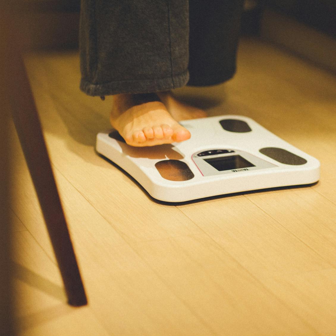 【家事でゆるリセット】前編：「ごみ捨て」だって筋トレ？いつもの家事でお正月太りを解消