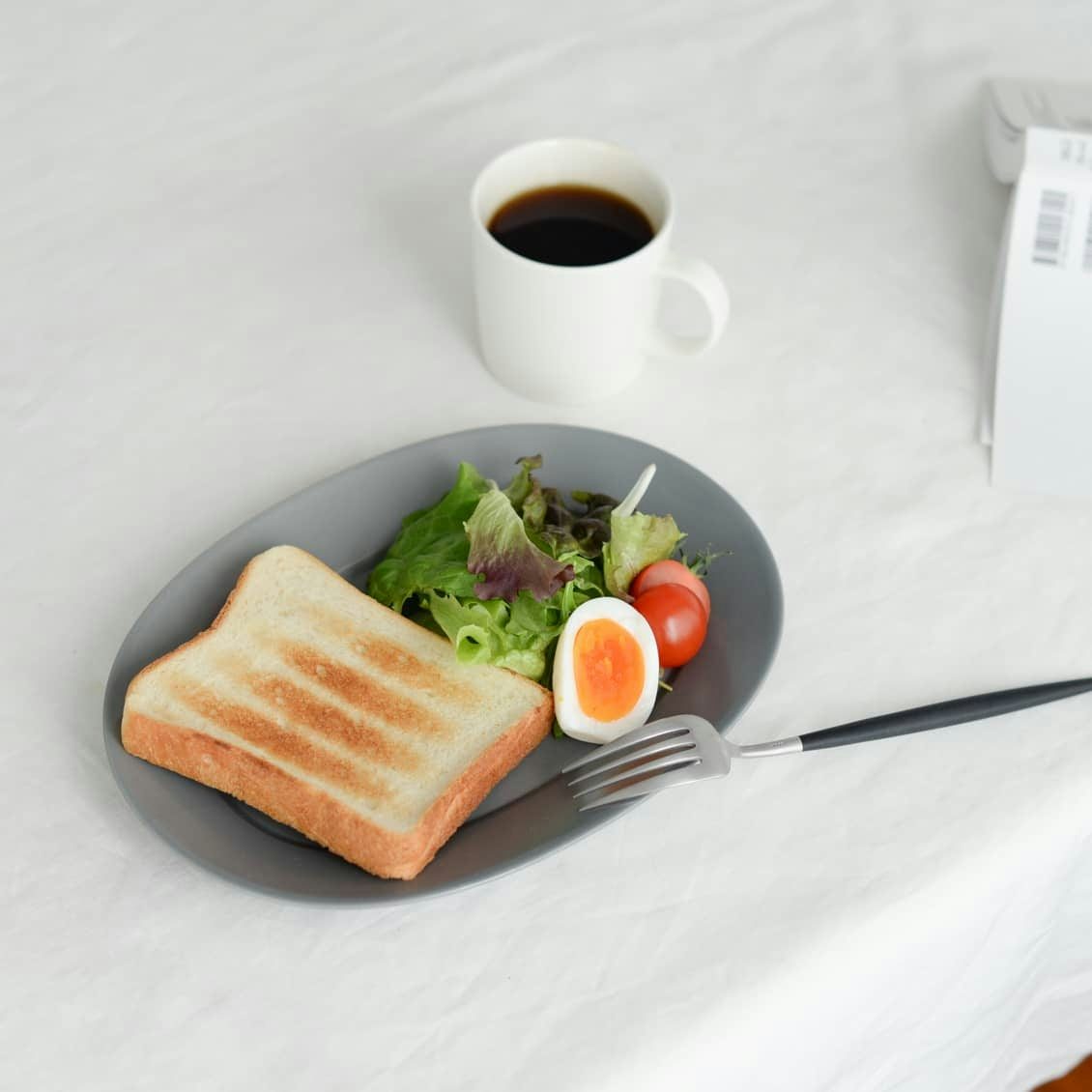 雑貨のはなしをしよう いそがしい朝にも のんびりしたい夜にも セラミック板焼き網 があれば 北欧 暮らしの道具店 雑貨のはなしをしよう いそがしい朝にも のんびりしたい夜にも セラミック板焼き網 があれば 北欧 暮らしの道具店