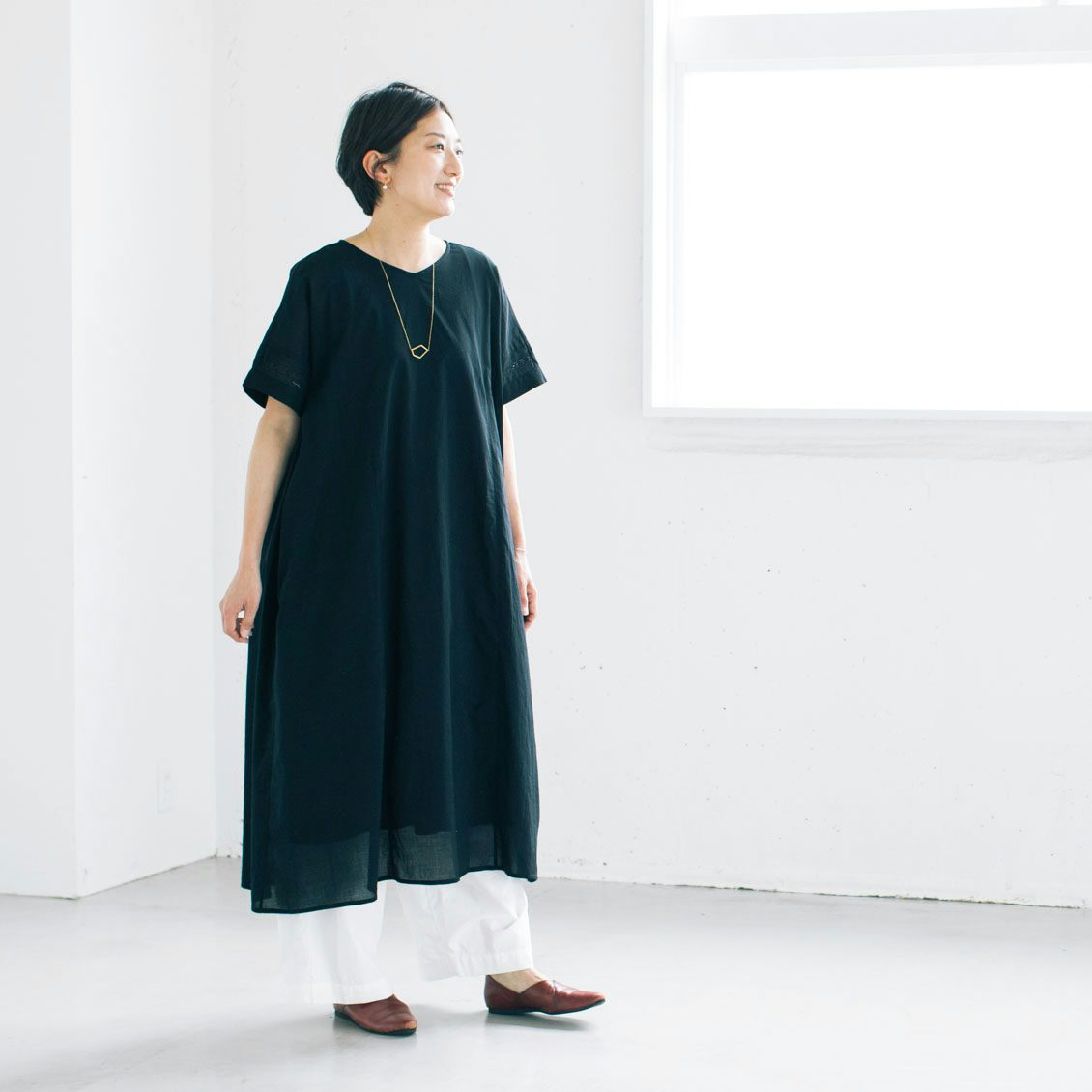 着用レビュー Vネックワンピースを 3名のスタッフが着てみました 北欧 暮らしの道具店