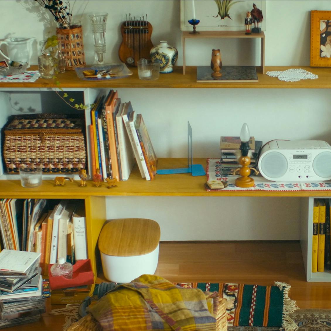 ドラマ最新話 ひとりごとエプロン 第7話は掃除の合間にパパッとつくるお昼ごはん 北欧 暮らしの道具店