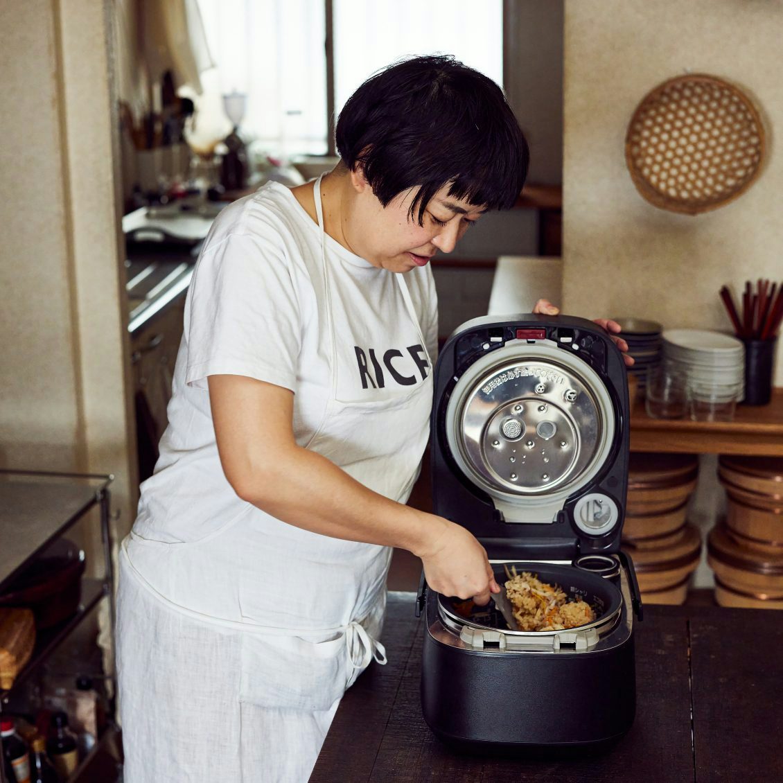 炊き込みごはんを洋風に 鮭ときのこの牛乳アレンジレシピ 北欧 暮らしの道具店