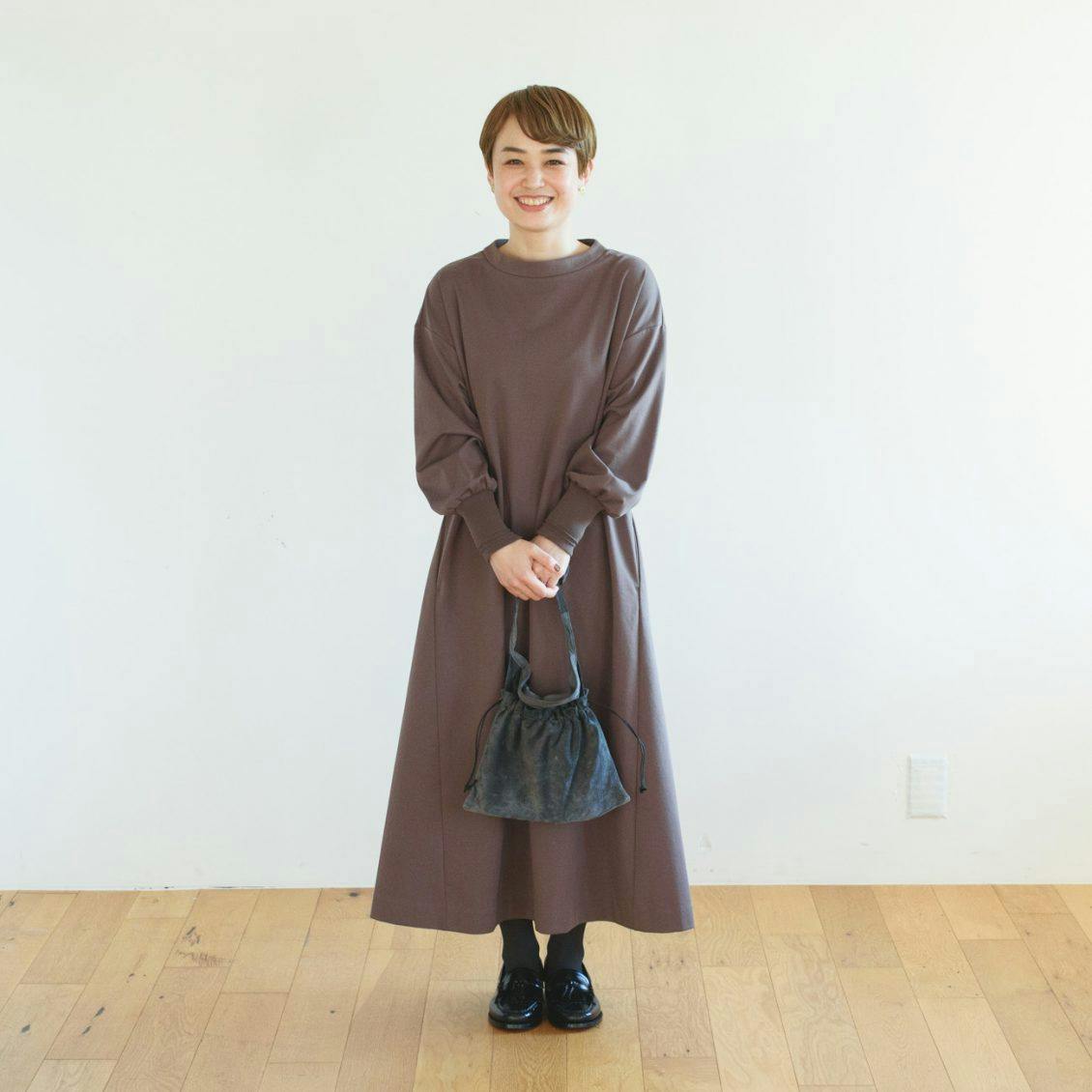 着用レビュー ポンチ素材のワンピースを 身長の違うスタッフ3名が着てみました 北欧 暮らしの道具店