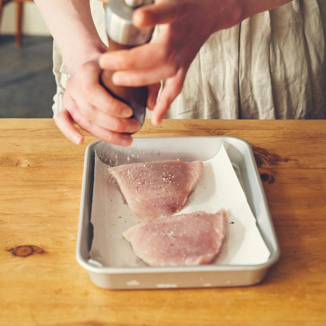 今夜のお鍋はコレ 第2話 かんたん調理で魚もふっくら かじきとブロッコリーのポットロースト 北欧 暮らしの道具店