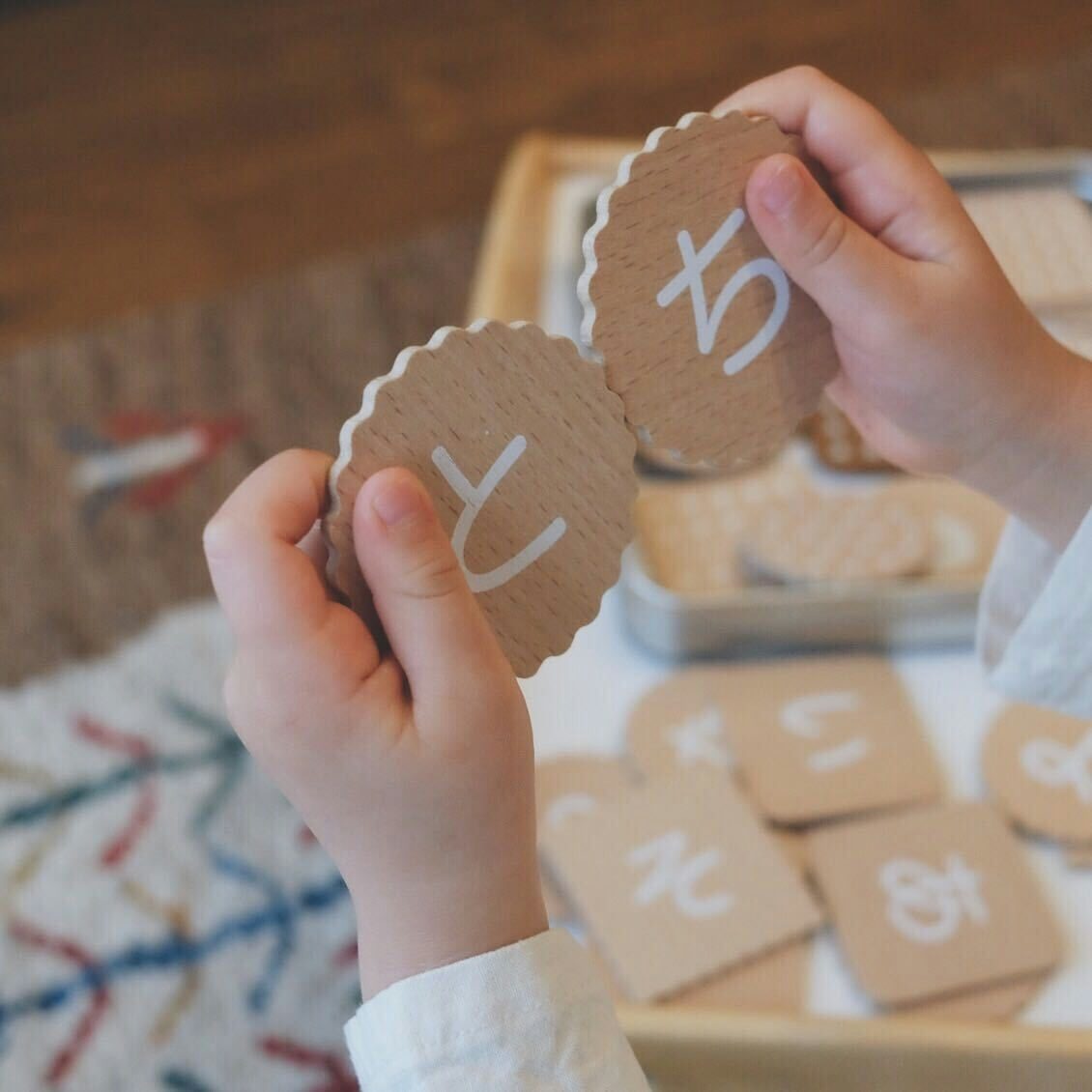 スタッフの愛用品 雑貨みたいで可愛い 楽しく覚えられる ひらがなビスケット 北欧 暮らしの道具店 スタッフの愛用品 雑貨みたいで可愛い 楽しく覚えられる ひらがなビスケット 北欧 暮らしの道具店