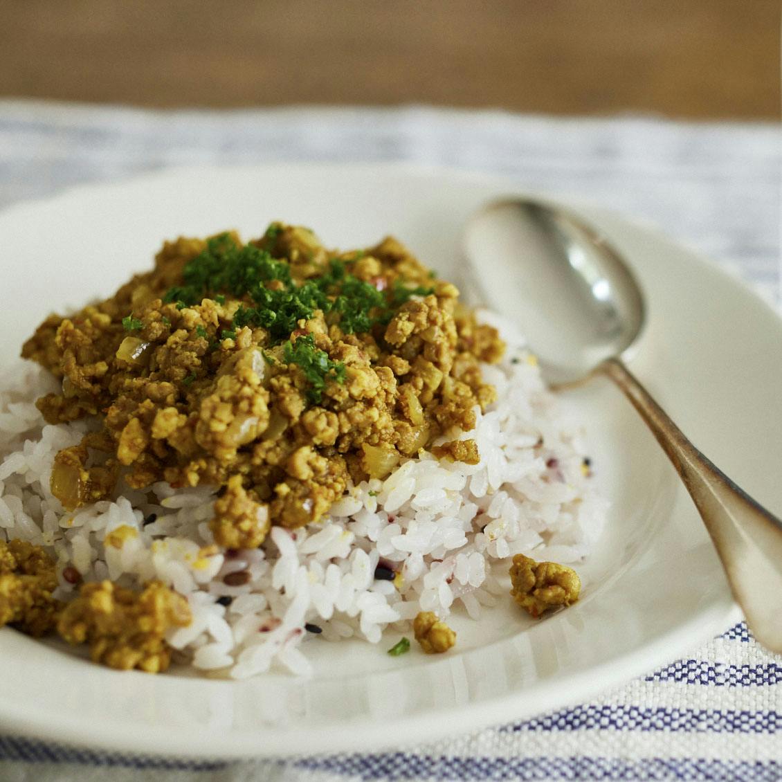 夏の味方 豆腐 第2話 かんたん おいしい ヘルシー 豆腐のドライキーマカレー 北欧 暮らしの道具店