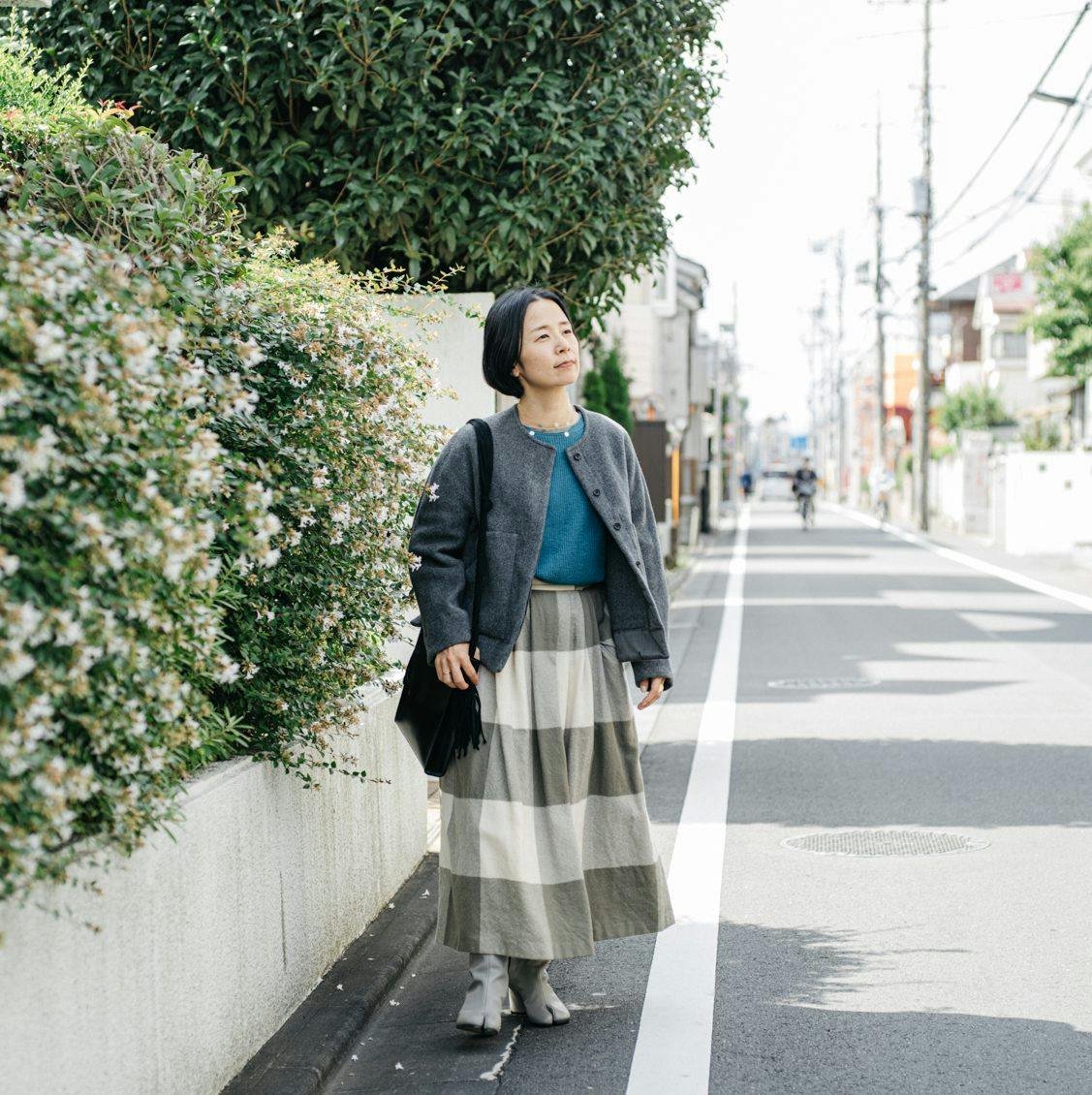 綺麗 な 色 の ストア 服 を 着る