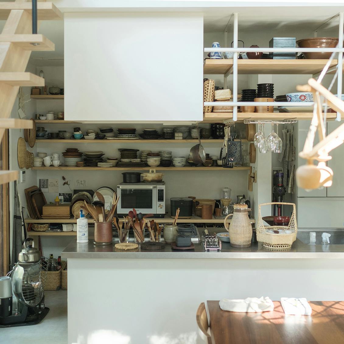 オープンな家】第1話：キッチンが家の中心。「日用美」店主、浅川あや