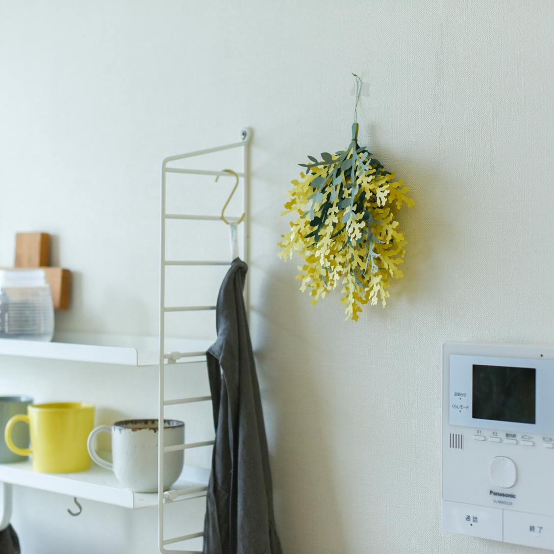 気軽に楽しむミモザ】リビング、キッチン、寝室にも。ペーパースワッグ