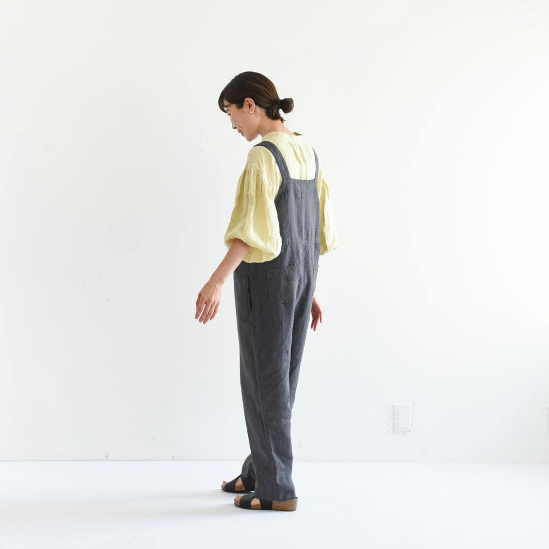 着用レビュー】2サイズ展開！fog linen workのリネンサロペットを、4名 ...