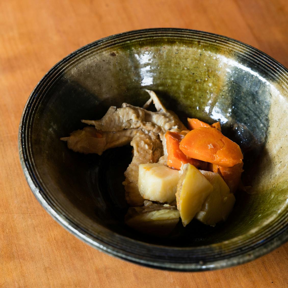 わたしの器ライフ】第2話：お花の教室をきっかけに器の販売へ。日々の