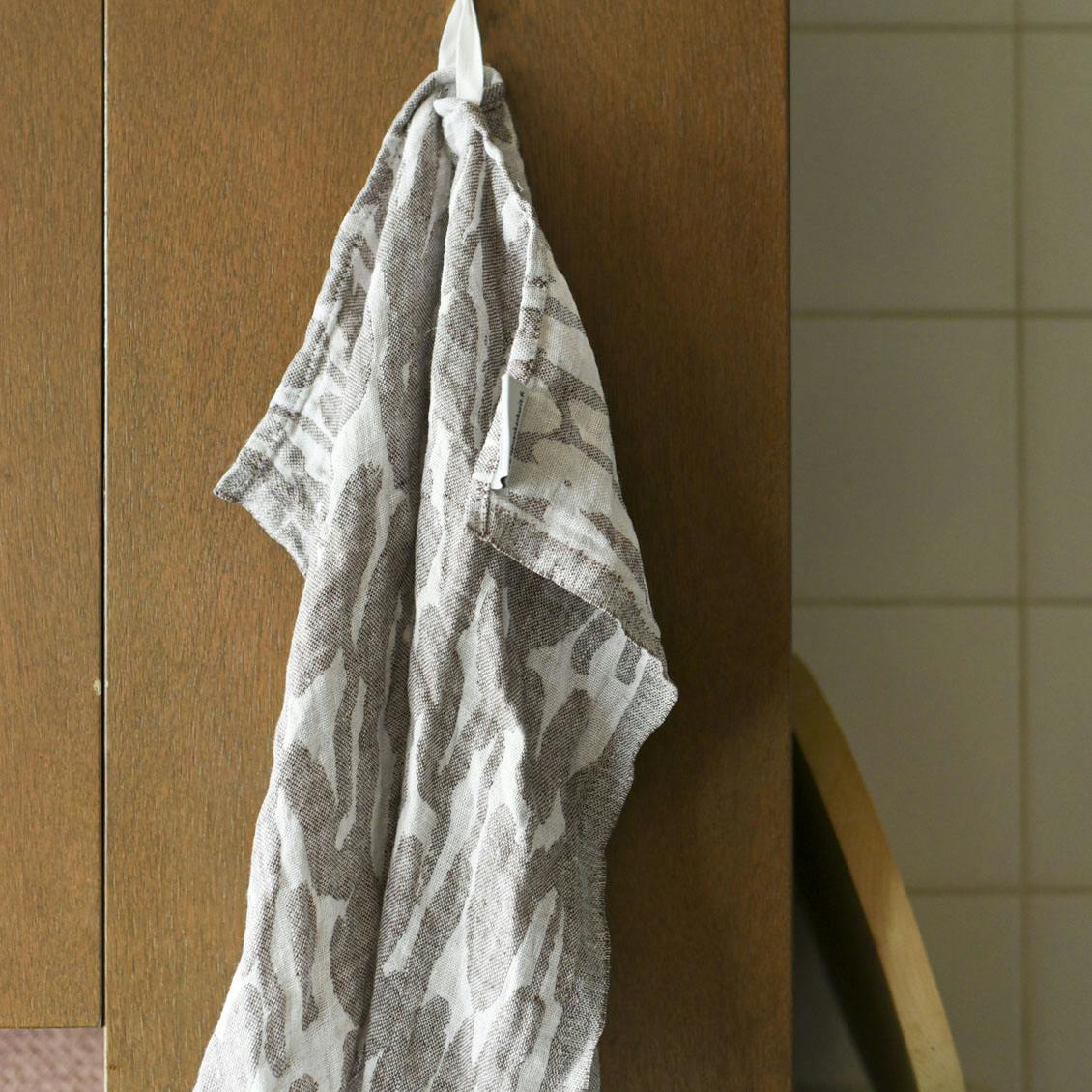 スタッフの愛用品】北欧のリネンクロスで、新しいキッチン習慣を頑張れ